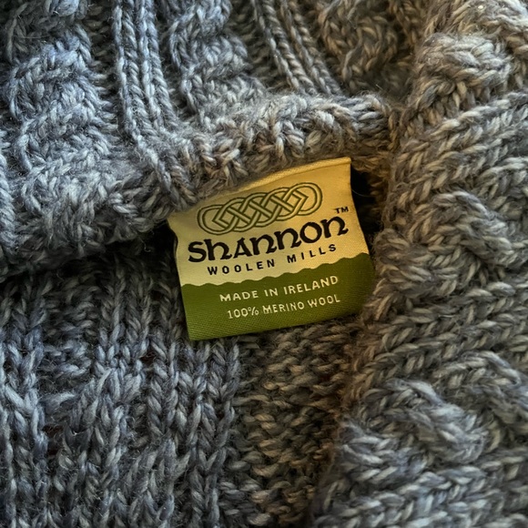 100% Merino Wool, made in Ireland, Shannon Woolen Mills Blue One Button Cardigan - Picture 7 of 7